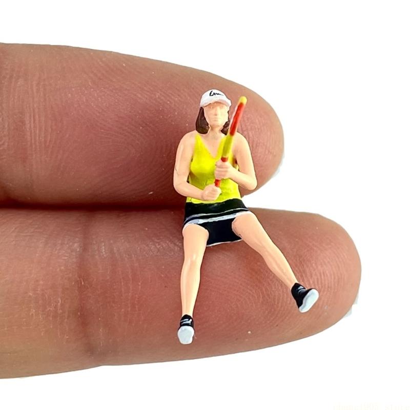 QX2E 1:64 Scale Miniature Figu - Badminton Player 评论和价格